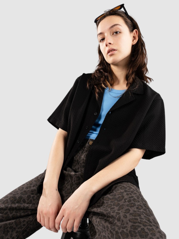 Рубашка Blue Tomato Textured Hemd, textured black
Рубашка Blue Tomato Textured Hemd, textured black