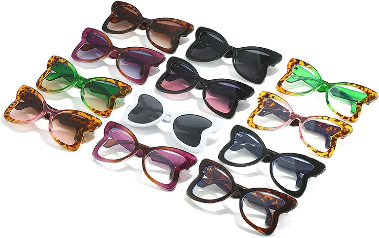 Большие уникальные солнцезащитные очки-бабочки для женщин, модные, с прозрачным градиентом, защита от УФ-излучения UV400 для мужчин HHZZYVY, Leopard Clear
Большие уникальные солнцезащитные очки-бабочки для женщин, модные, с прозрачным градиентом, защита от УФ-излучения UV400 для мужчин HHZZYVY, Leopard Clear