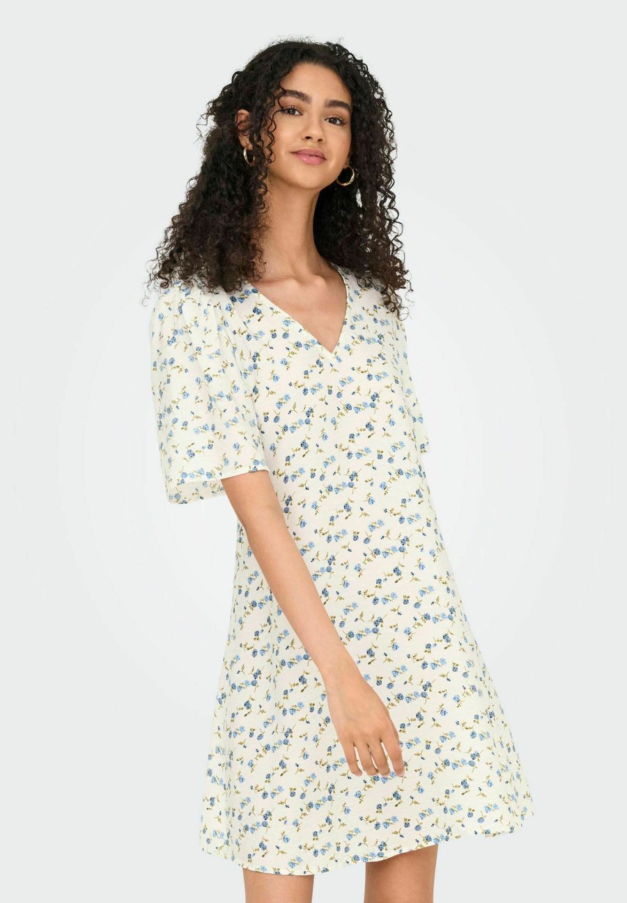 Платье JDY JDYCARRIE KURZES, Cloud Dancer/White
Платье JDY JDYCARRIE KURZES, Cloud Dancer/White