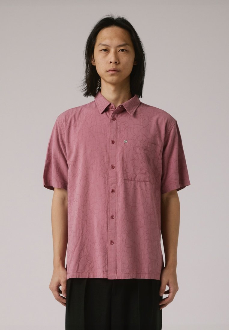 Рубашка VIVIAN Former, розовый
Рубашка VIVIAN Former, розовый