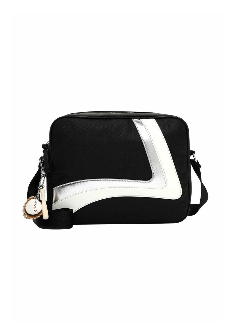 Сумка кросс-боди Tamaris GESINA, Black
Сумка кросс-боди Tamaris GESINA, Black