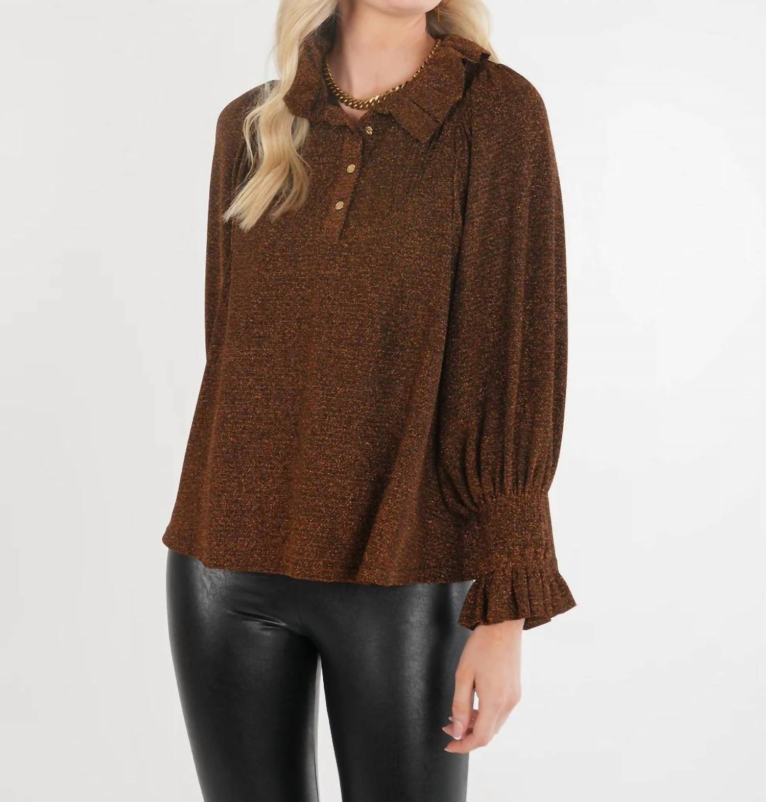 Топ Charlotte в черно-золотом цвете Emily McCarthy 
Топ Charlotte в черно-золотом цвете Emily McCarthy