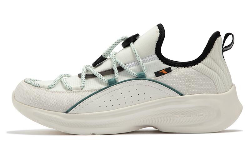 Мужские кроссовки Lifestyle с низким верхом, белый/черный 361°
Мужские кроссовки Lifestyle с низким верхом, белый/черный 361°