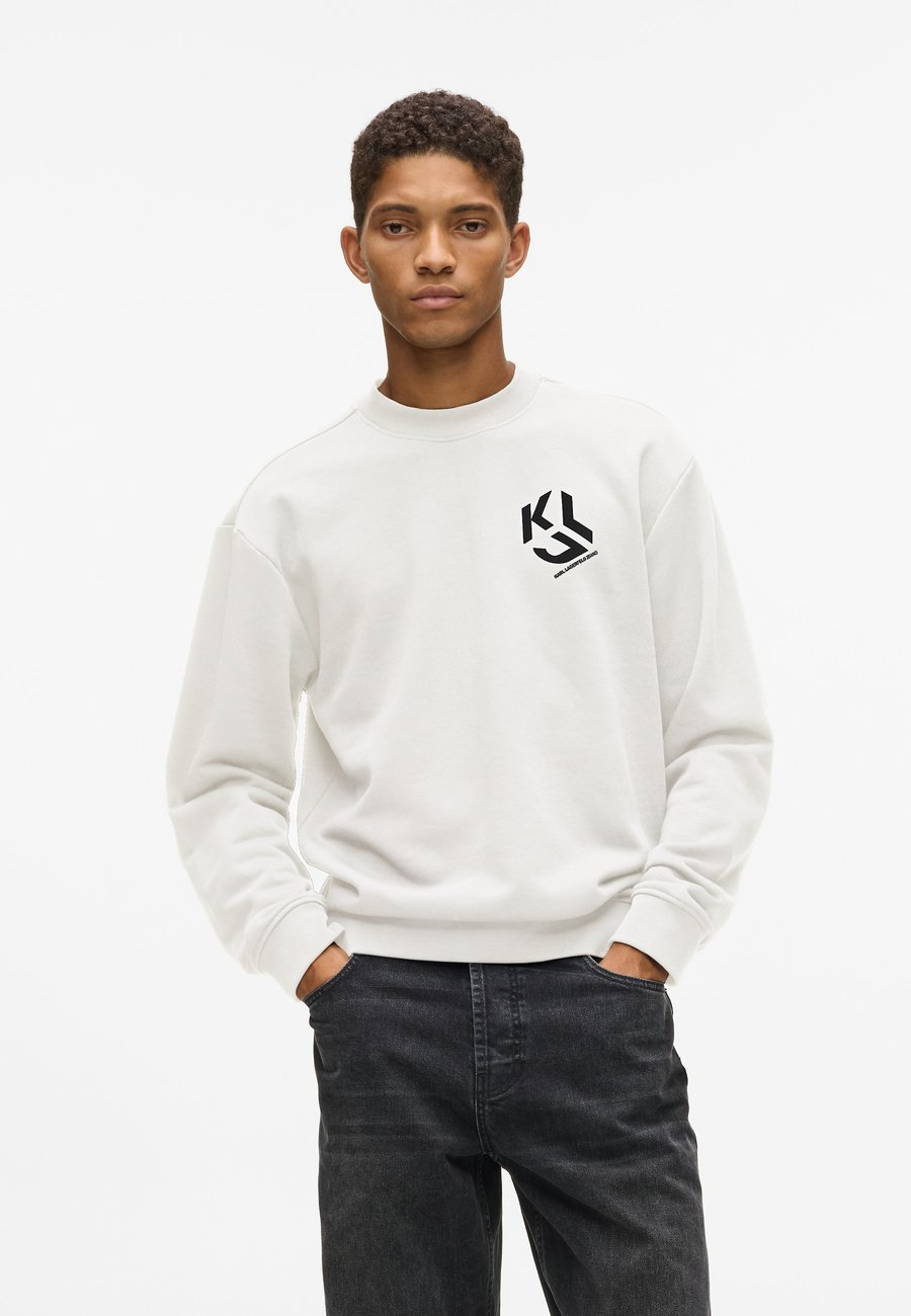 Толстовка Karl Lagerfeld Jeans MONOGRAM, White, Белый, Толстовка Karl Lagerfeld Jeans MONOGRAM, White
Толстовка Karl Lagerfeld Jeans MONOGRAM, White, Белый, Толстовка Karl Lagerfeld Jeans MONOGRAM, White