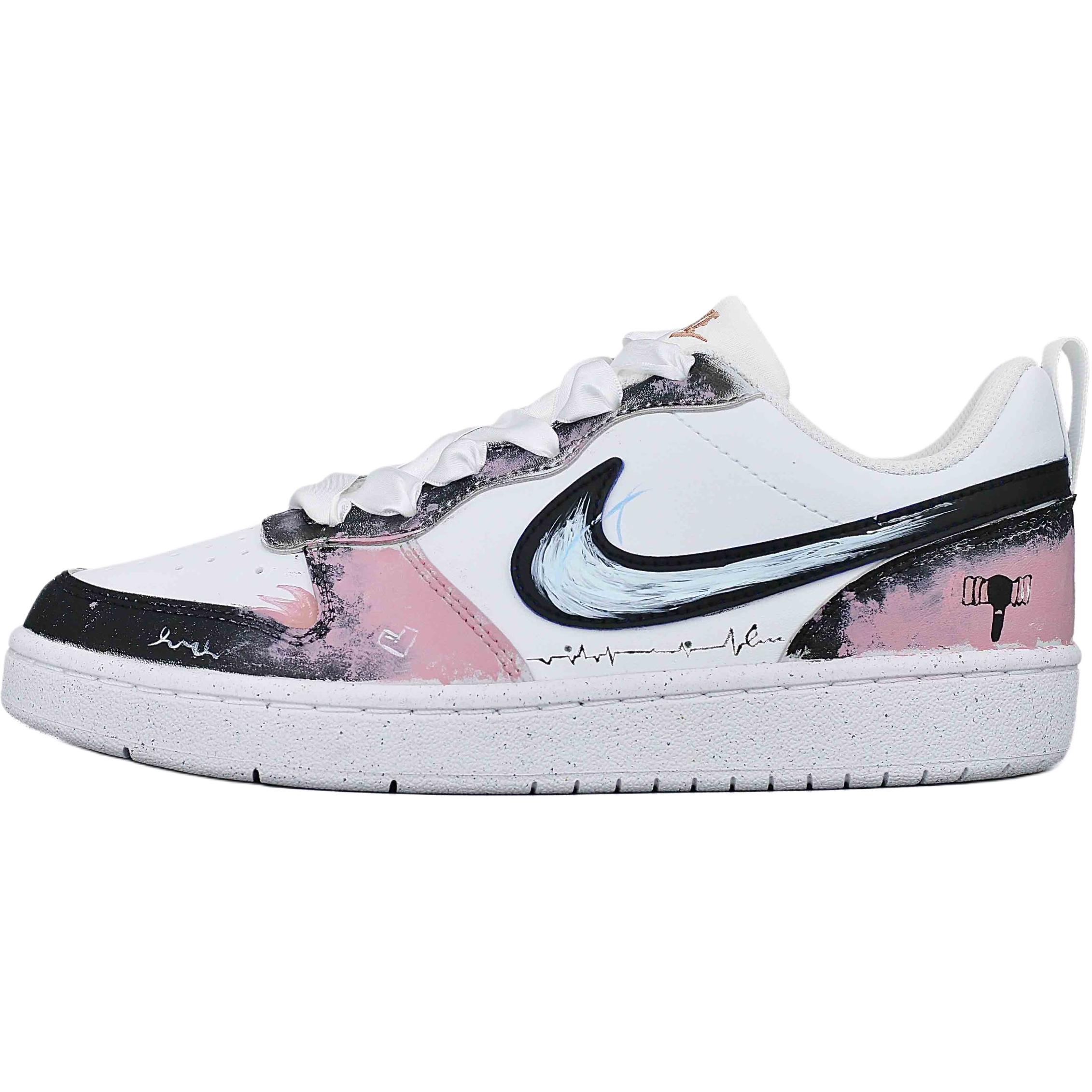 Детские скейтерские кеды Court Borough Nike, черный/розовый/синий
Детские скейтерские кеды Court Borough Nike, черный/розовый/синий