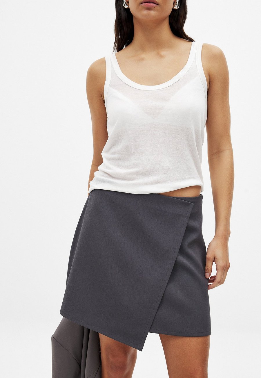 Юбка NA-KD OVERLAP, Grey
Юбка NA-KD OVERLAP, Grey