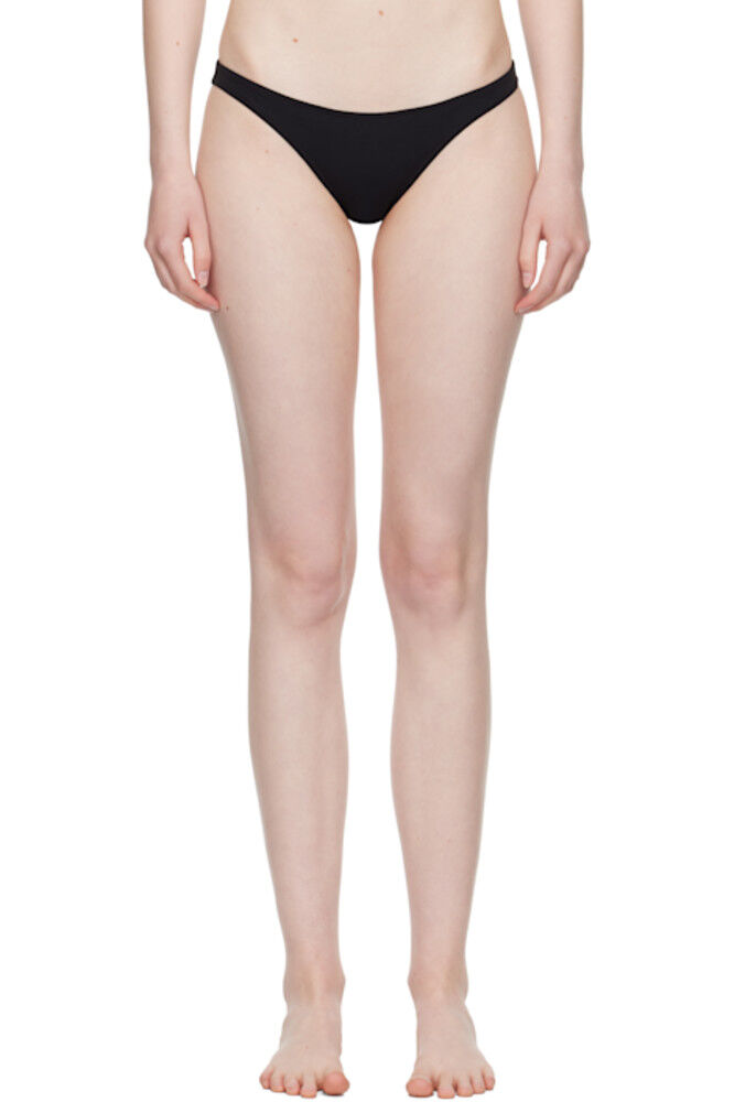 Черный фрипон классический бикини-бот ERES
Черный фрипон классический бикини-бот ERES