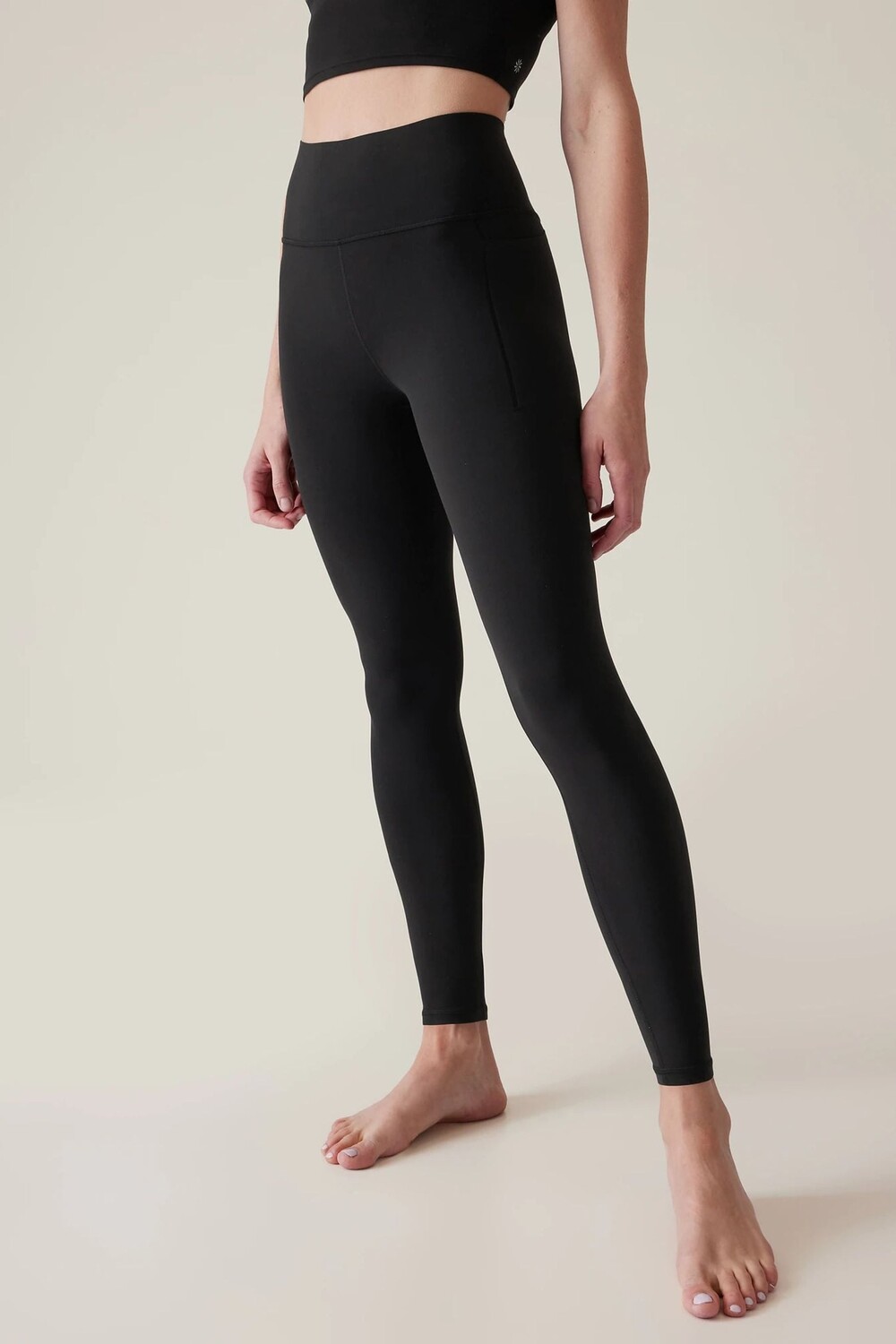 Леггинсы Transcend со средней посадкой Athleta, черный
Леггинсы Transcend со средней посадкой Athleta, черный