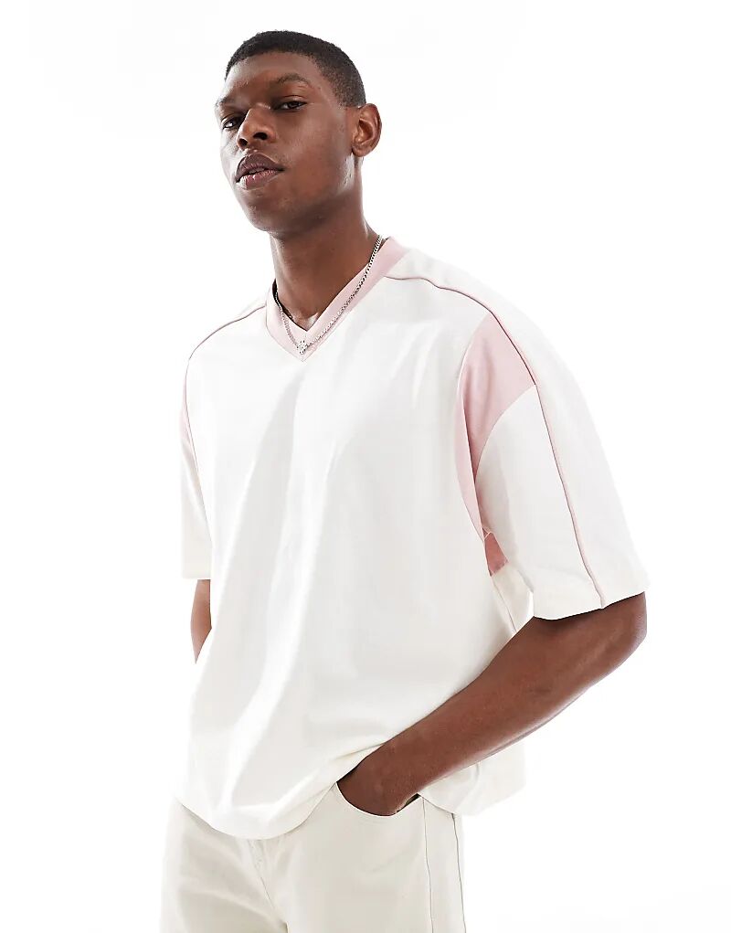 Футболка свободного кроя ASOS DESIGN с V-образным вырезом и розовой контрастной вставкой кремового цвета
Футболка свободного кроя ASOS DESIGN с V-образным вырезом и розовой контрастной вставкой кремового цвета