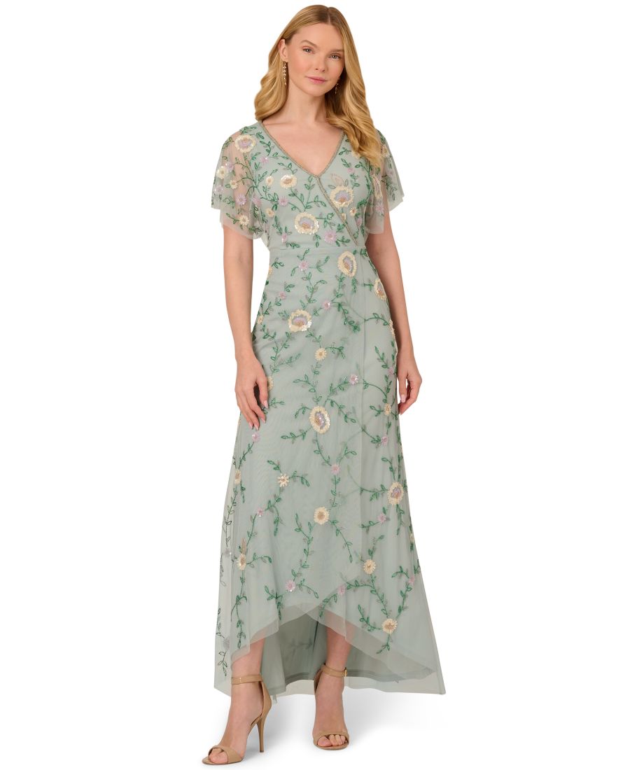 Укороченное платье с V-образным вырезом, расшитое бисером и сетчатой тканью Adrianna Papell, Aqua Dust
Укороченное платье с V-образным вырезом, расшитое бисером и сетчатой тканью Adrianna Papell, Aqua Dust