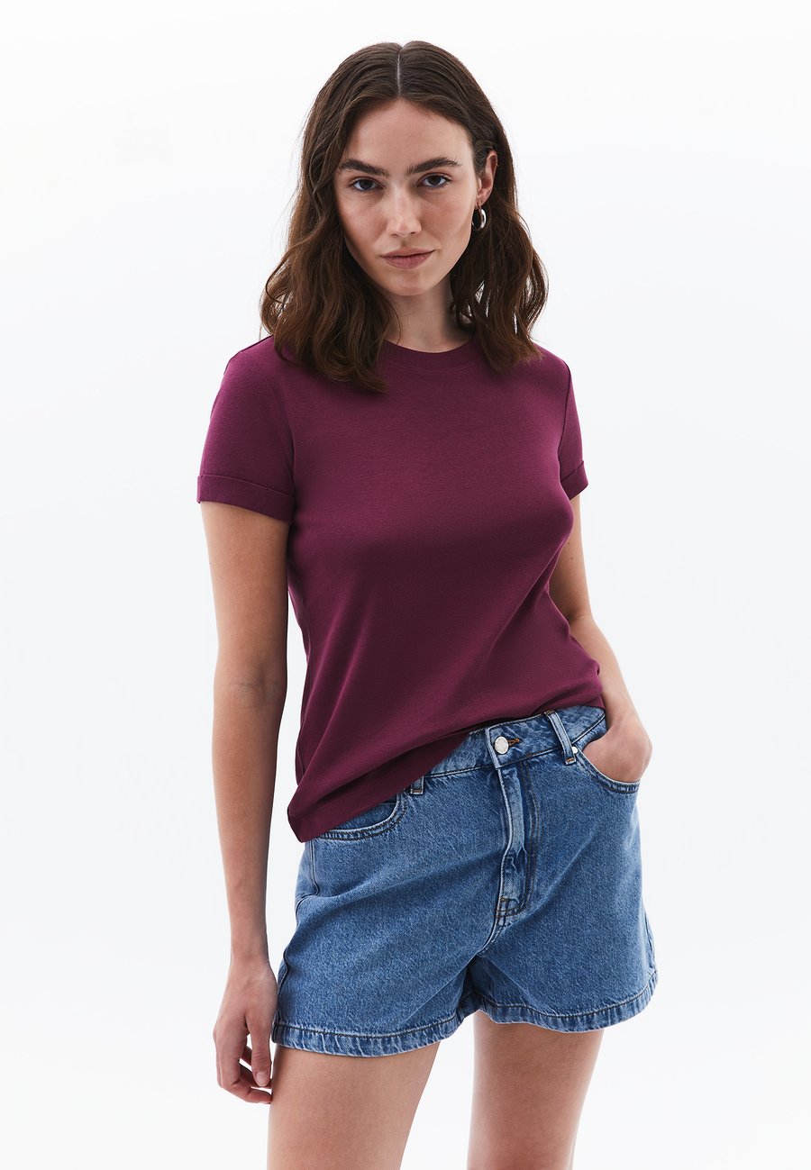 Футболка OXXO MIT ENGEM AUSSCHNITT, Crushed Violets/Dark Purple, Фиолетовый, Футболка OXXO MIT ENGEM AUSSCHNITT, Crushed Violets/Dark Purple
Футболка OXXO MIT ENGEM AUSSCHNITT, Crushed Violets/Dark Purple, Фиолетовый, Футболка OXXO MIT ENGEM AUSSCHNITT, Crushed Violets/Dark Purple