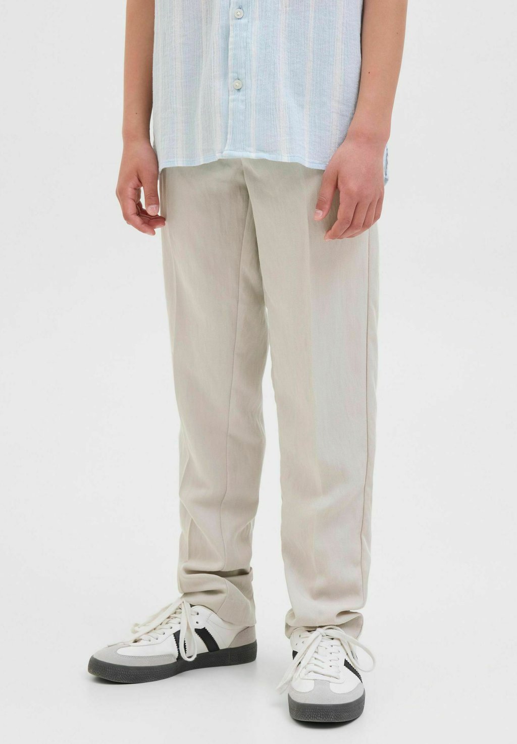 Брюки LOOSE FIT LOOSE FIT Jack & Jones Junior, серебряный
Брюки LOOSE FIT LOOSE FIT Jack & Jones Junior, серебряный