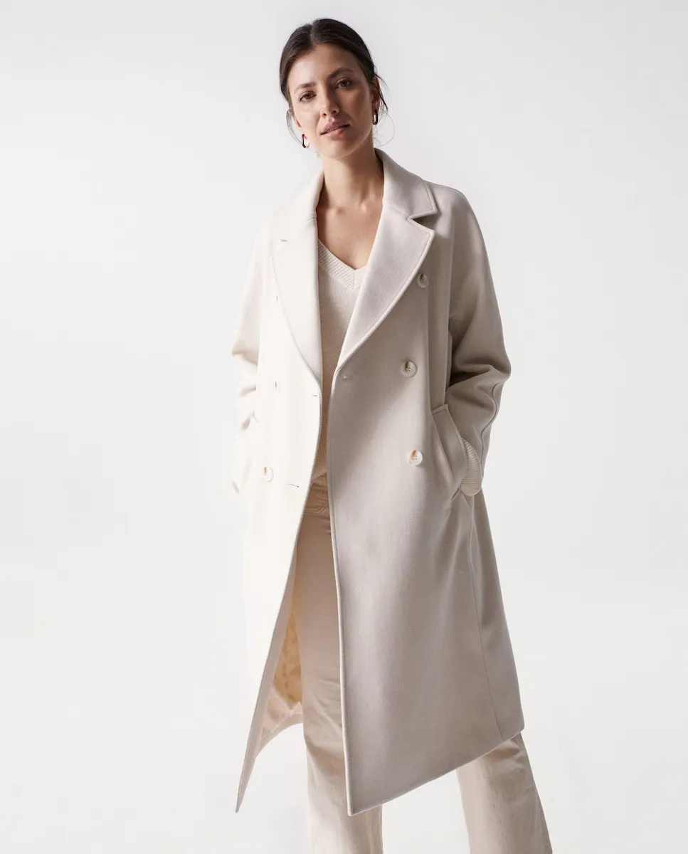 Женское пальто из шерстяной ткани бежевого цвета с пуговицами Salsa Jeans
Женское пальто из шерстяной ткани бежевого цвета с пуговицами Salsa Jeans