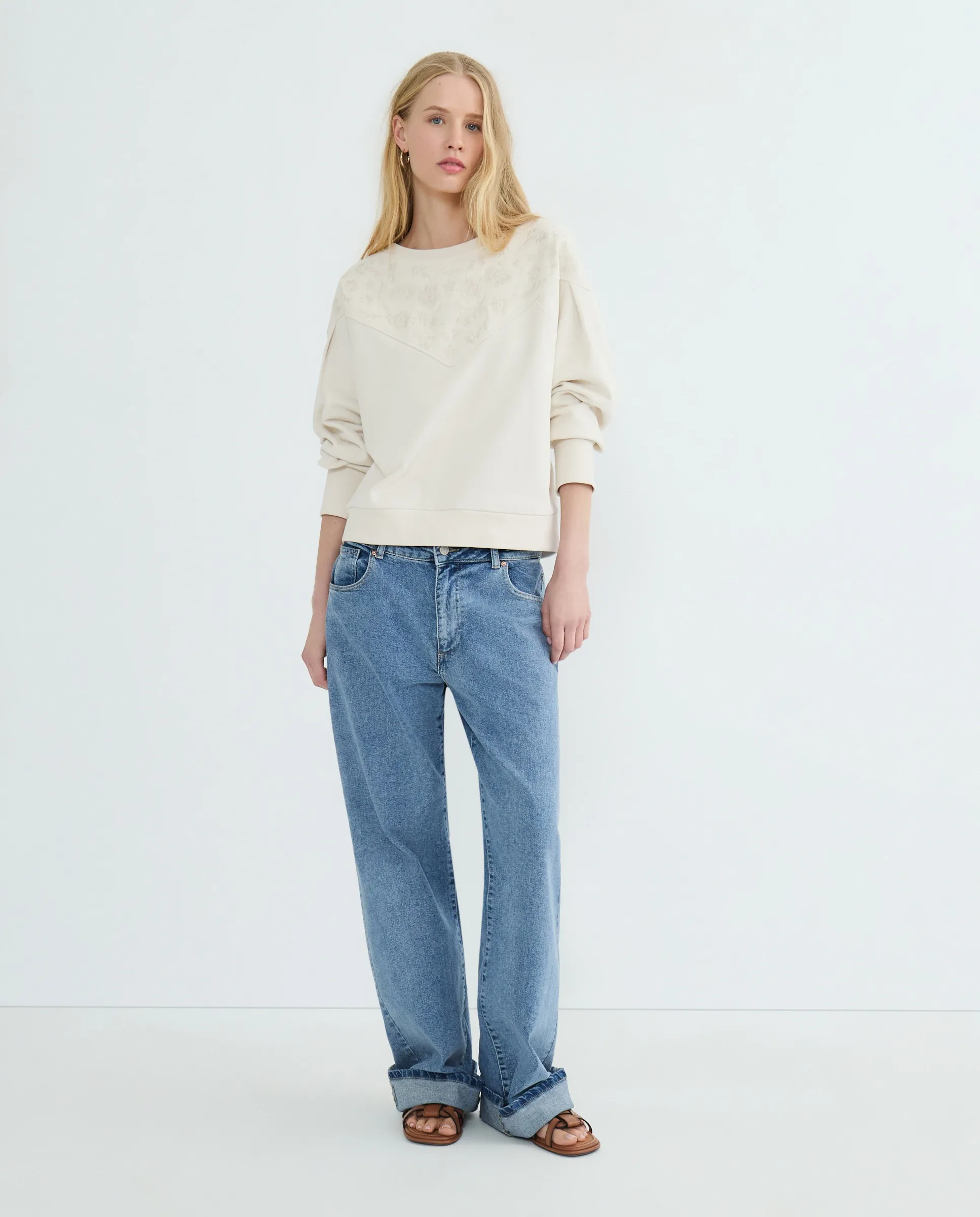 Свитшот с круглым вырезом и длинными рукавами Boss Orange, пастельно-розовый 
Свитшот с круглым вырезом и длинными рукавами Boss Orange, пастельно-розовый