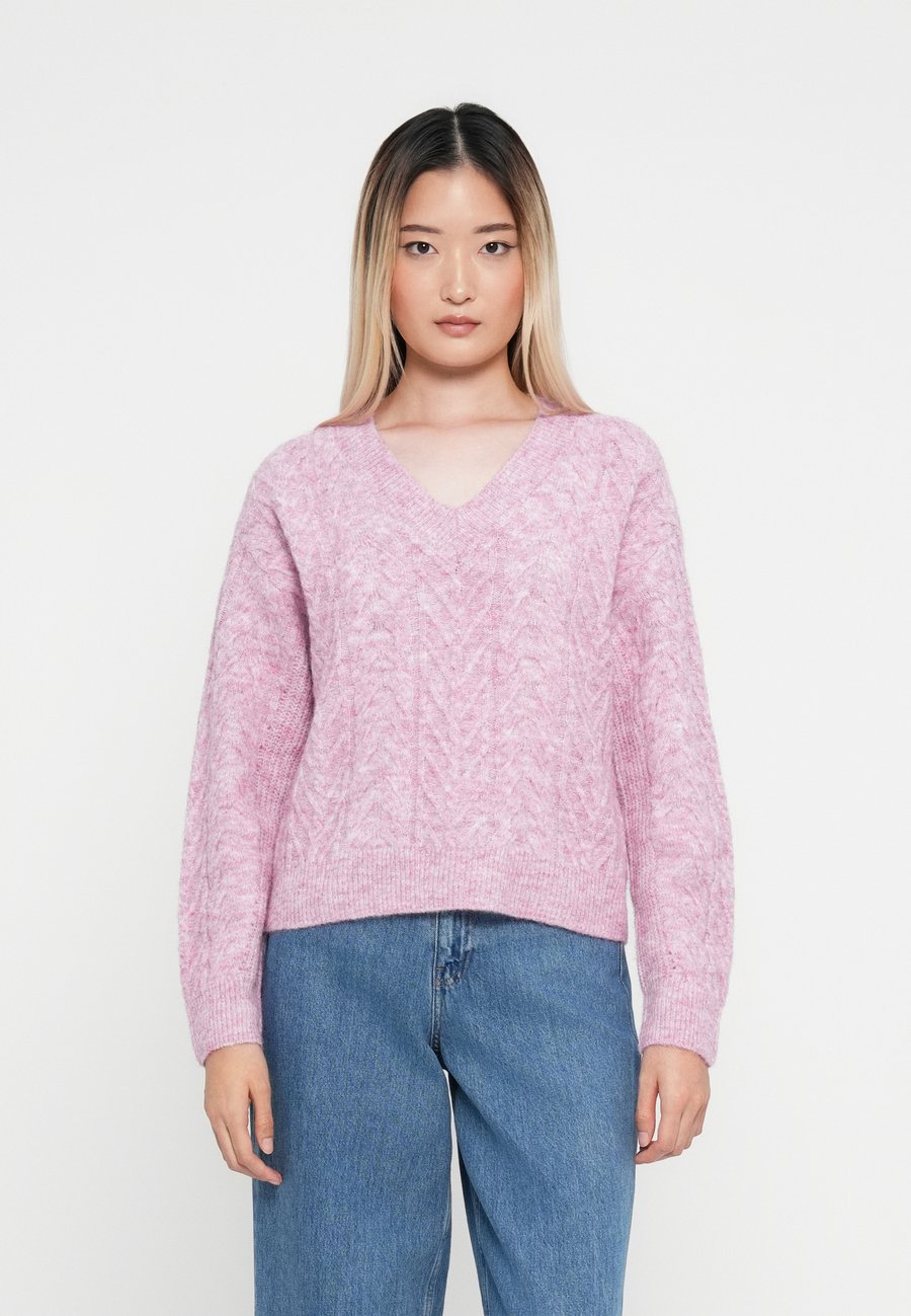 Джемпер VILA VIEMMELIE V NECK PULLOVER, Pastel Lavender/Lilac
Джемпер VILA VIEMMELIE V NECK PULLOVER, Pastel Lavender/Lilac