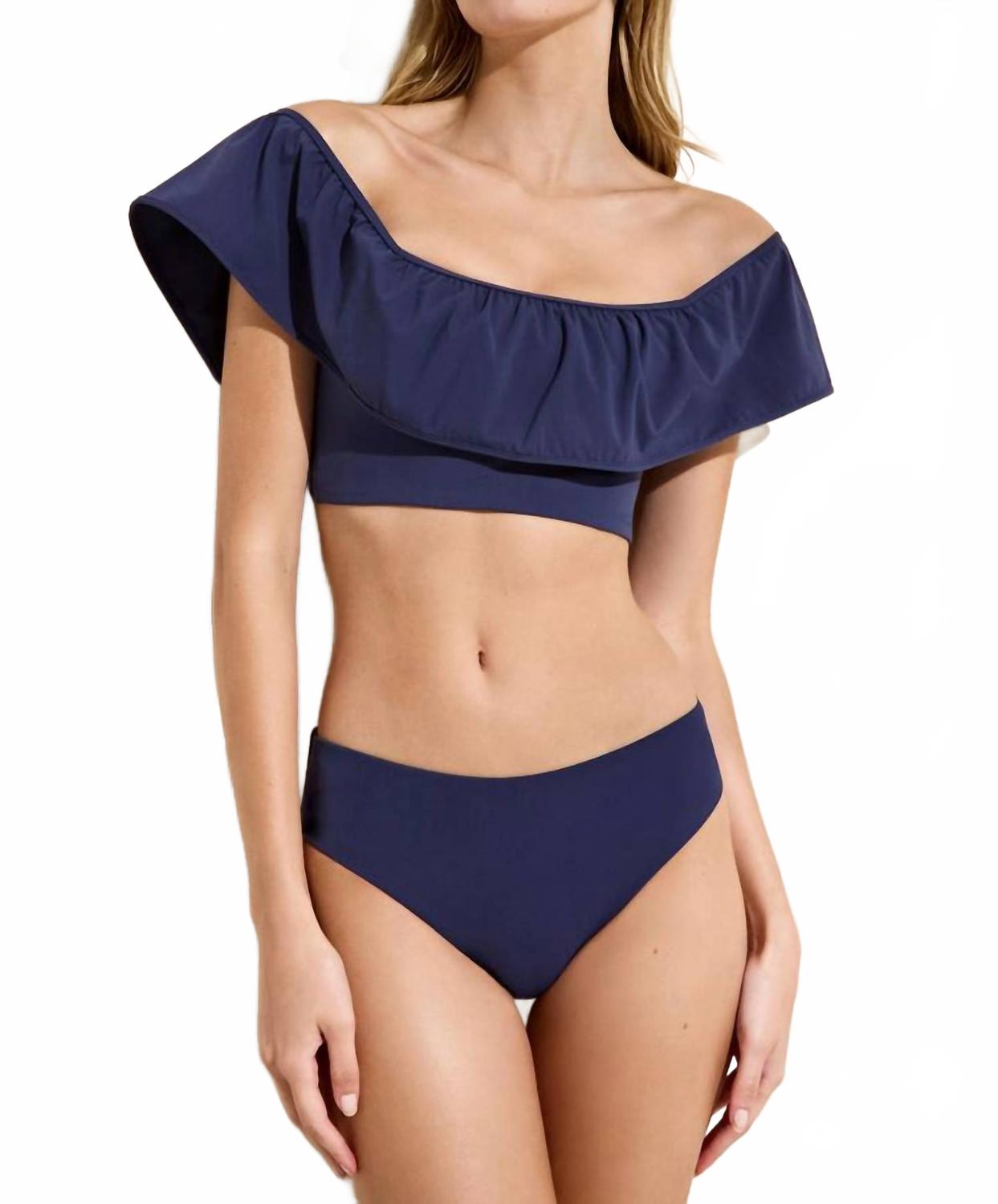 Плавки Elle цвета Naval Marie Oliver, Naval
Плавки Elle цвета Naval Marie Oliver, Naval