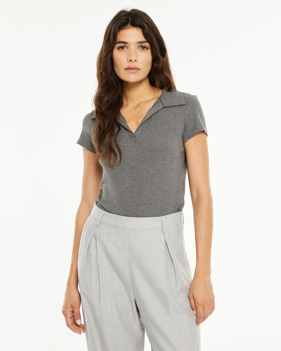 Женская футболка с коротким рукавом и воротником поло System Action, темно-серый
Женская футболка с коротким рукавом и воротником поло System Action, темно-серый