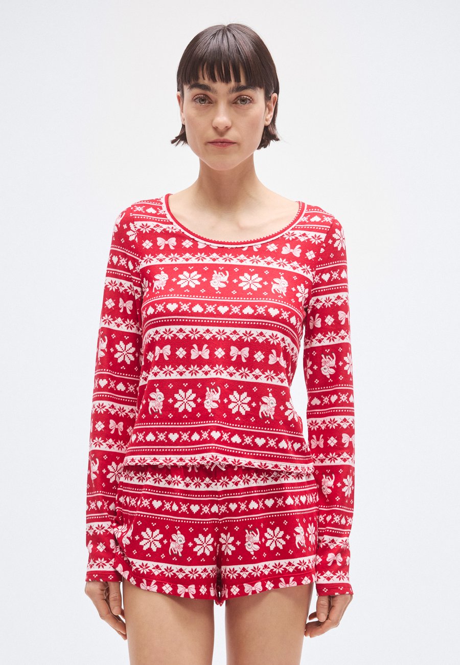 Пижамный комплект Hollister Co. LIQUID COZY LONG SLEEVE SHORTIE FEMME, Red
Пижамный комплект Hollister Co. LIQUID COZY LONG SLEEVE SHORTIE FEMME, Red