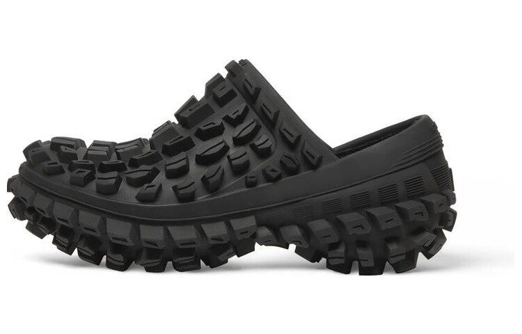 Мужские шлепанцы Balenciaga Defender
Мужские шлепанцы Balenciaga Defender