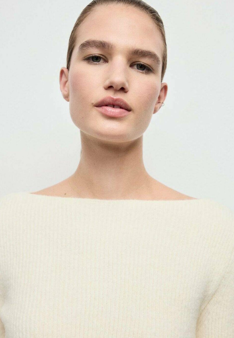 Джемпер Mango Jumper, Off-White
Джемпер Mango Jumper, Off-White