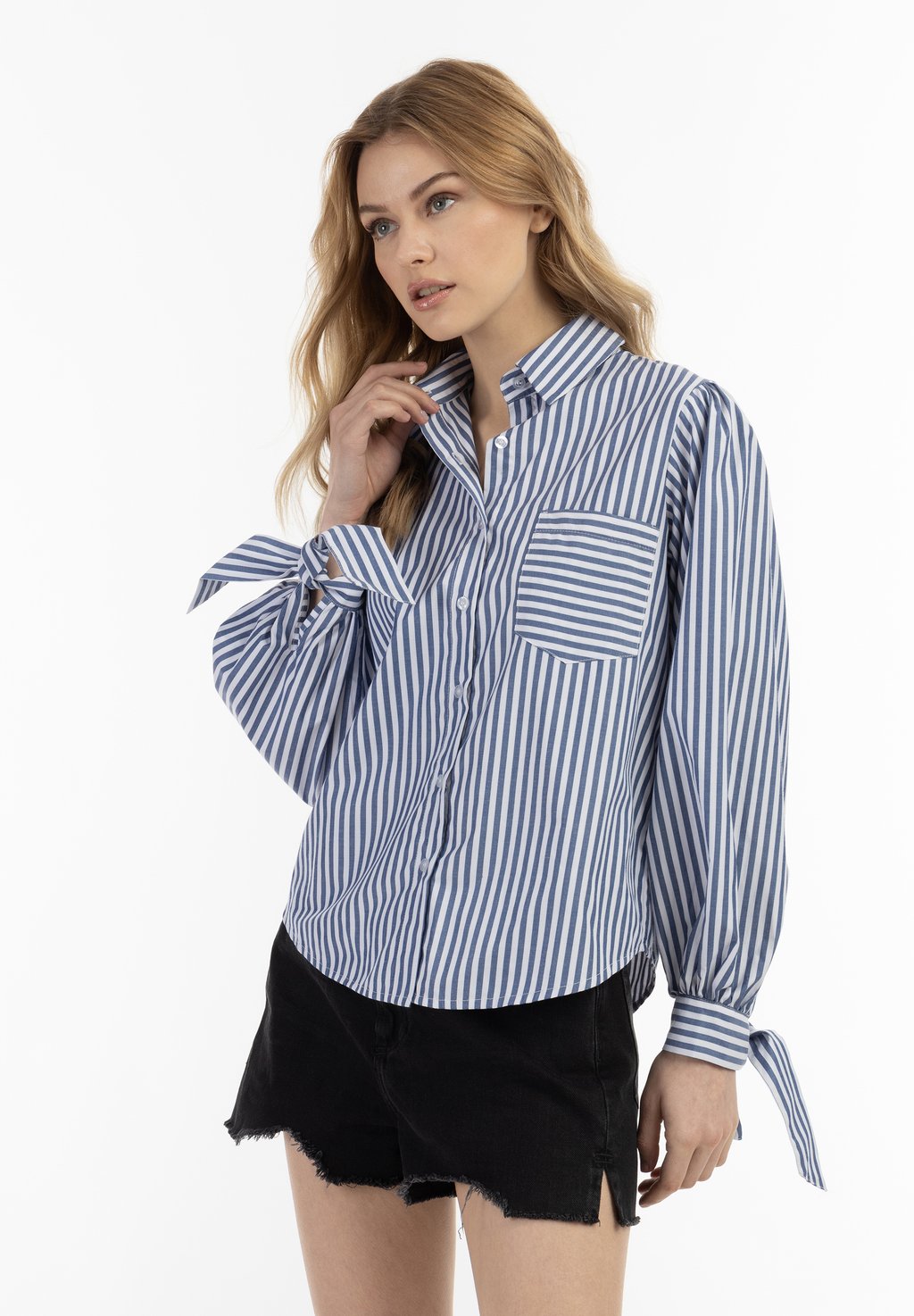 Блуза LANGARM DreiMaster, белый
Блуза LANGARM DreiMaster, белый