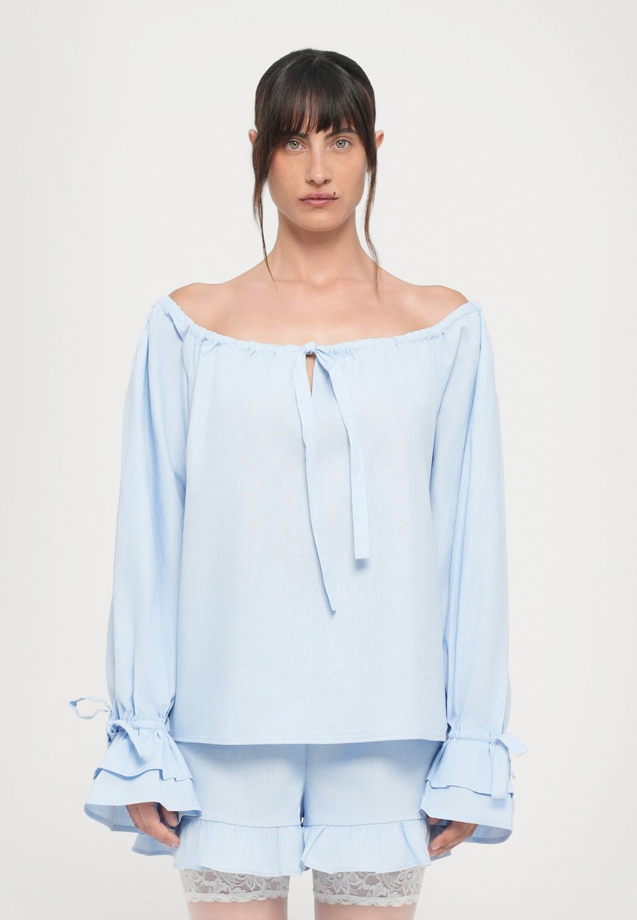 Блуза Sleeper CHA CHA , Blue/Light Blue
Блуза Sleeper CHA CHA , Blue/Light Blue