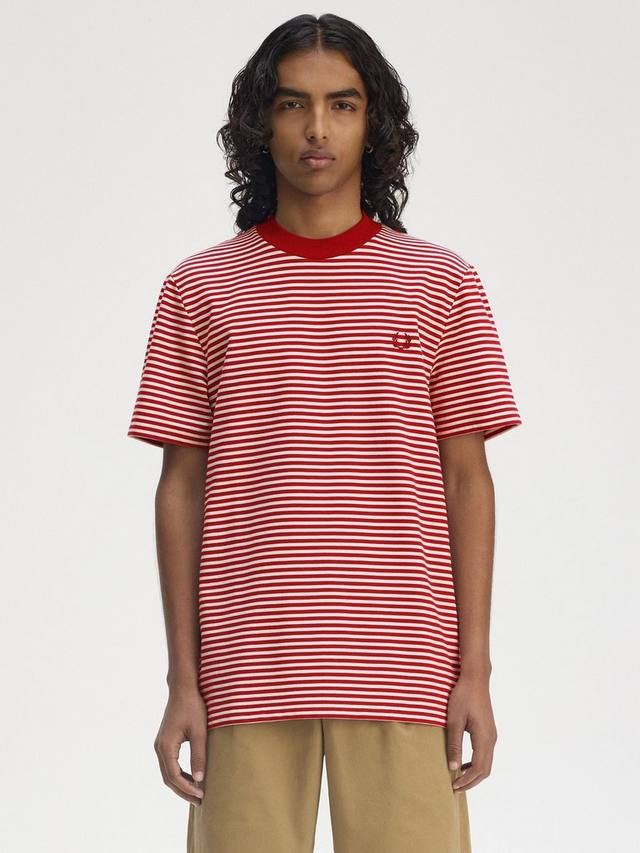 Хлопчатобумажная футболка в полоску обычного покроя с коротким рукавом Fred Perry, цвет Burnt Red
Хлопчатобумажная футболка в полоску обычного покроя с коротким рукавом Fred Perry, цвет Burnt Red