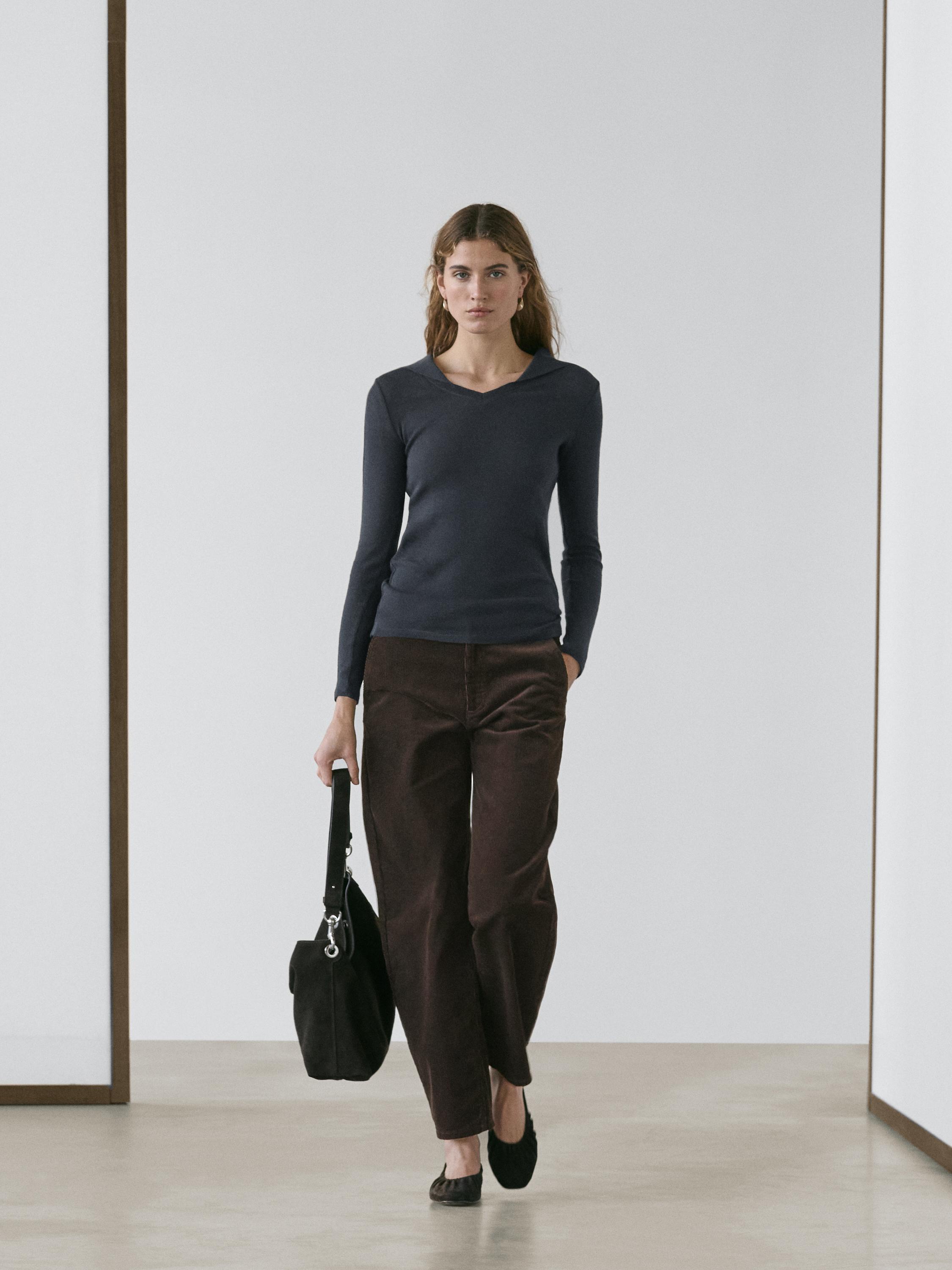 Вязаное поло с V-образным вырезом и длинным рукавом Massimo Dutti, navy blue, Синий, Вязаное поло с V-образным вырезом и длинным рукавом Massimo Dutti, navy blue
Вязаное поло с V-образным вырезом и длинным рукавом Massimo Dutti, navy blue, Синий, Вязаное поло с V-образным вырезом и длинным рукавом Massimo Dutti, navy blue