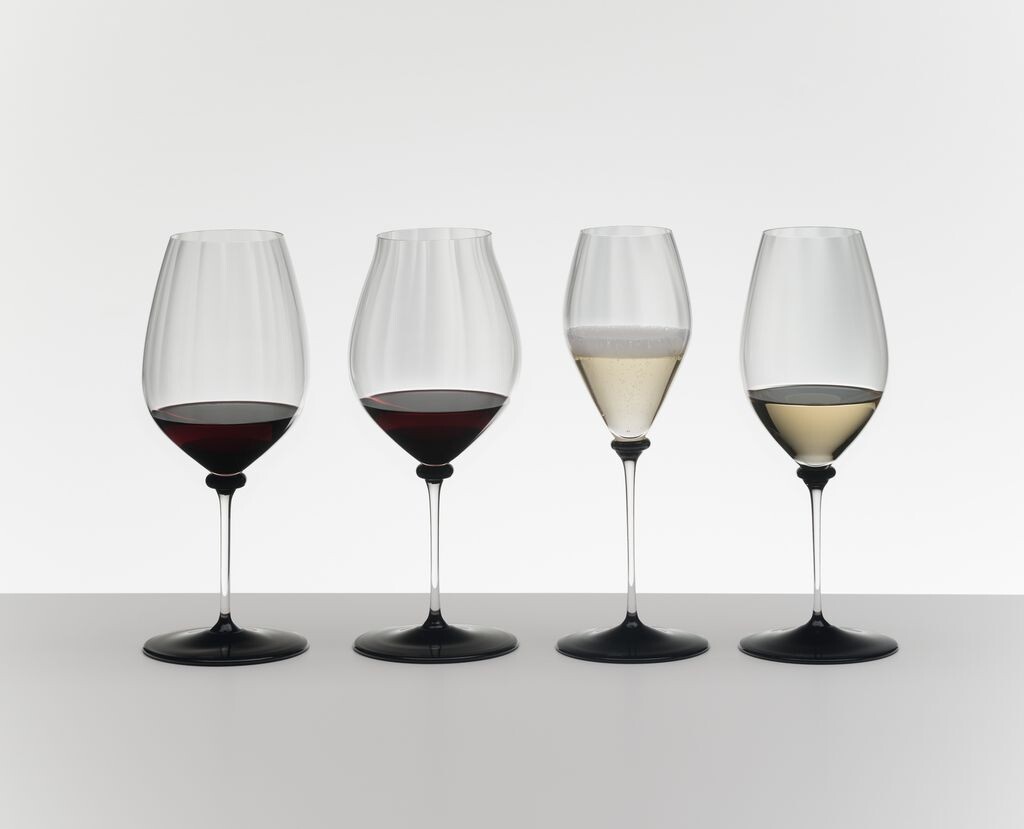 Riedel FATTO A MANO PERFORMANCE CABERNET/SAUVIGNON (черный) 1 шт. 488400N98, прозрачный
Riedel FATTO A MANO PERFORMANCE CABERNET/SAUVIGNON (черный) 1 шт. 488400N98, прозрачный