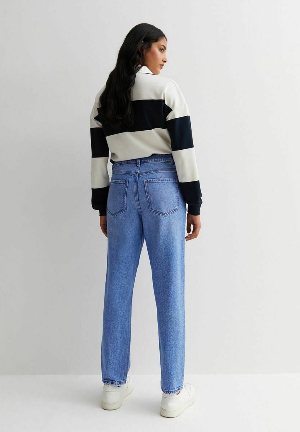 Джинсы-сигареты Slim Fit Tonic Bromo Mom New Look, ярко-синие
Джинсы-сигареты Slim Fit Tonic Bromo Mom New Look, ярко-синие