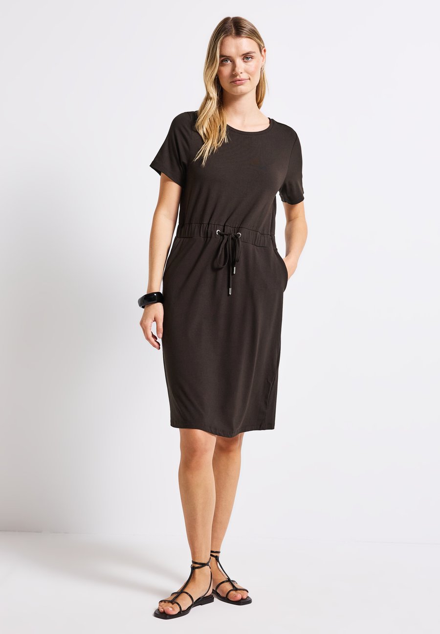 Платье Street One MIT TUNNELZUG, Braun/Dark Brown
Платье Street One MIT TUNNELZUG, Braun/Dark Brown