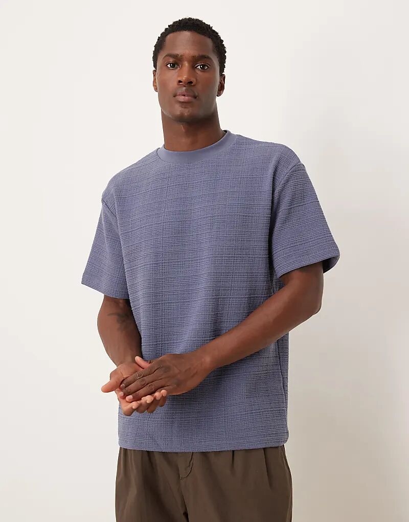 Плотная свободная футболка ASOS DESIGN с синей фактурой
Плотная свободная футболка ASOS DESIGN с синей фактурой