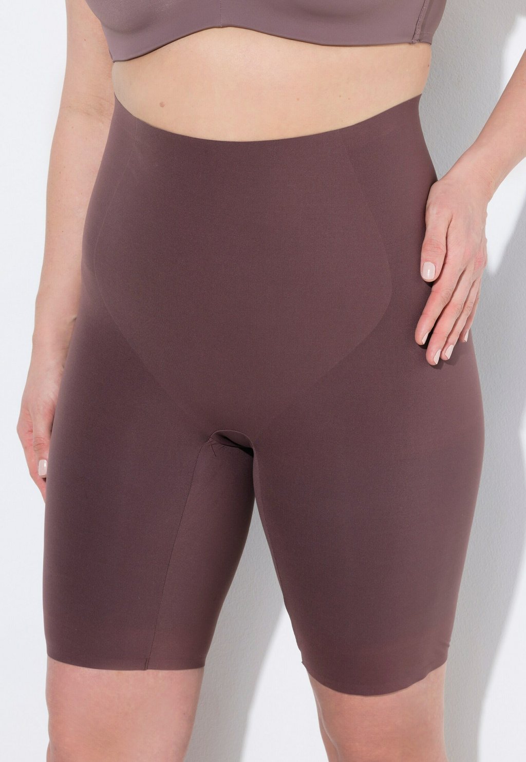 Брюки GROSSE GRÖSSEN - Shapewear Ulla Popken, коричневый
Брюки GROSSE GRÖSSEN - Shapewear Ulla Popken, коричневый