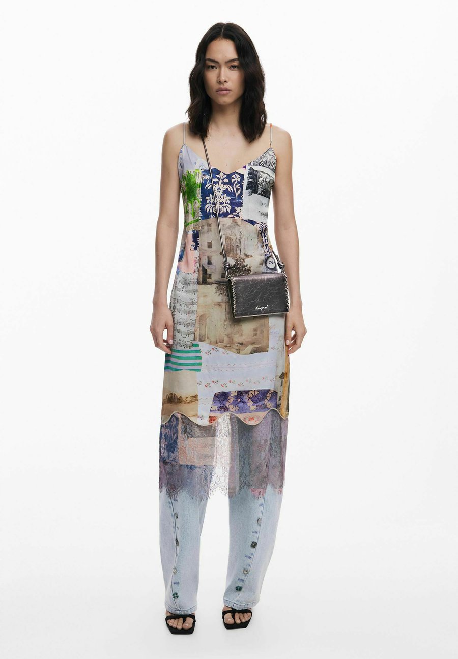 Сумка кросс-боди Desigual CONVERTIBLE, Material Finishes/Grey
Сумка кросс-боди Desigual CONVERTIBLE, Material Finishes/Grey