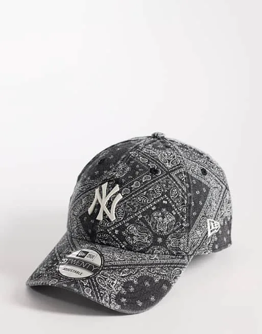 Черные джинсовые брюки с принтом пейсли New Era NY Yankees 9twenty
Черные джинсовые брюки с принтом пейсли New Era NY Yankees 9twenty