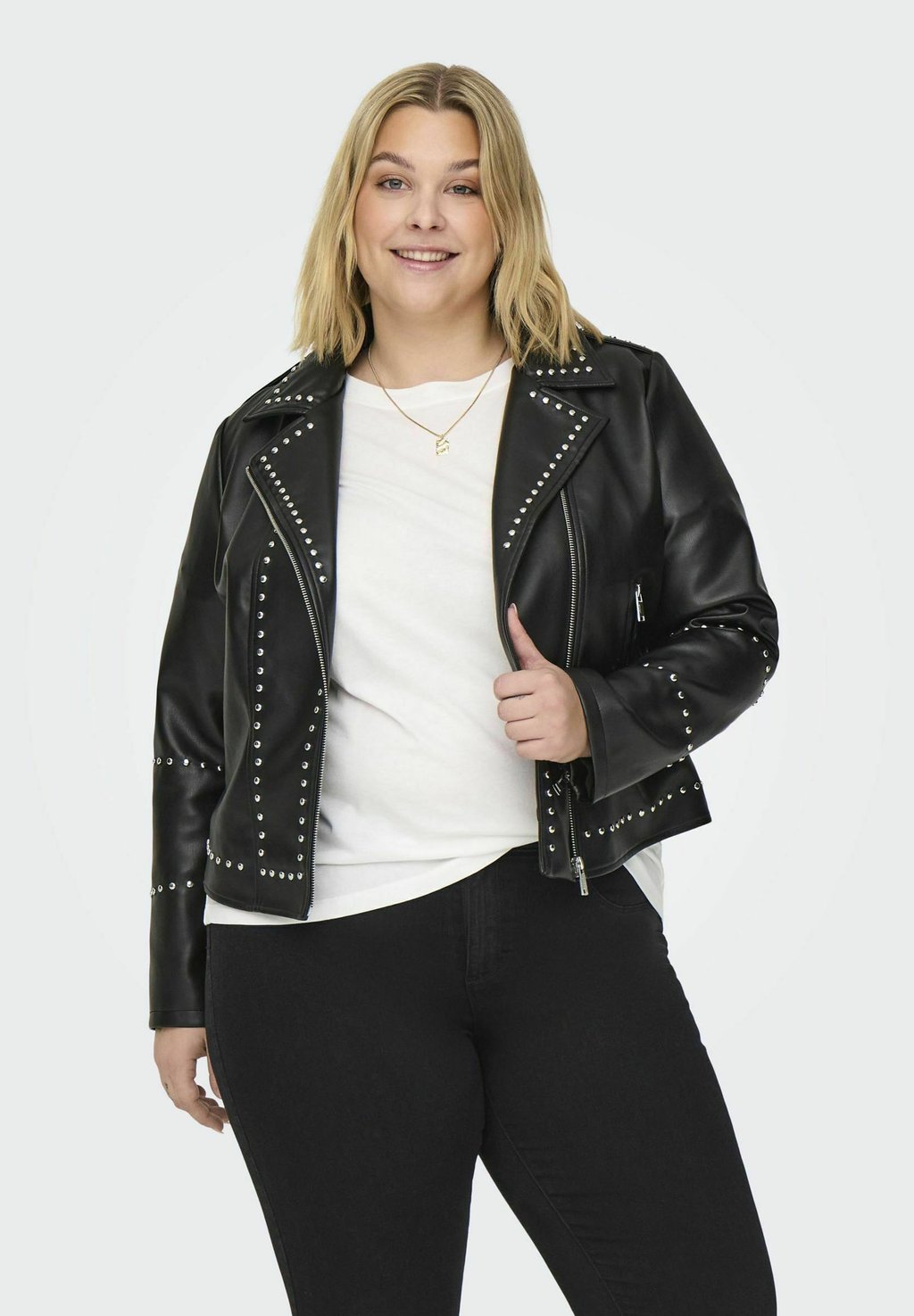 Блейзер Faux leather jacket ONLY Carmakoma, черный
Блейзер Faux leather jacket ONLY Carmakoma, черный