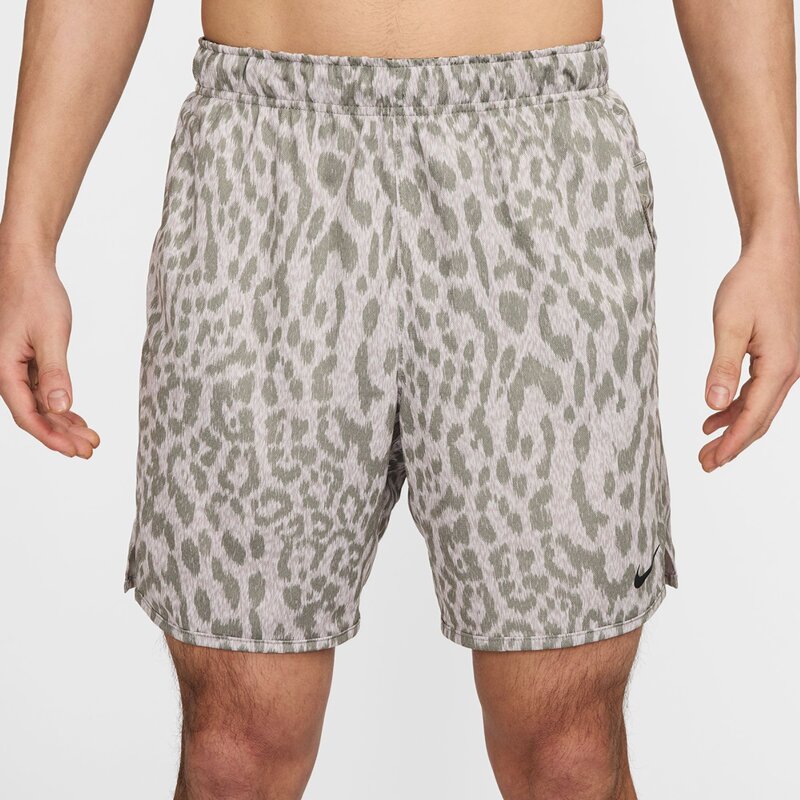 Шорты тотальность Nike, мультиколор
Шорты тотальность Nike, мультиколор