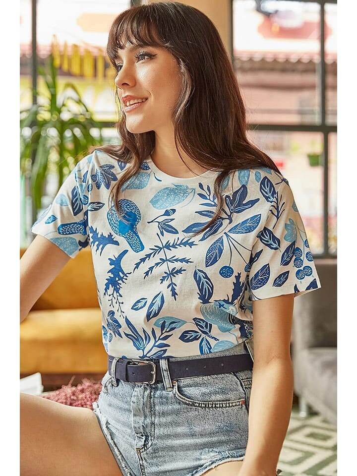 Футболка Olalook, цвет creme/blau
Футболка Olalook, цвет creme/blau