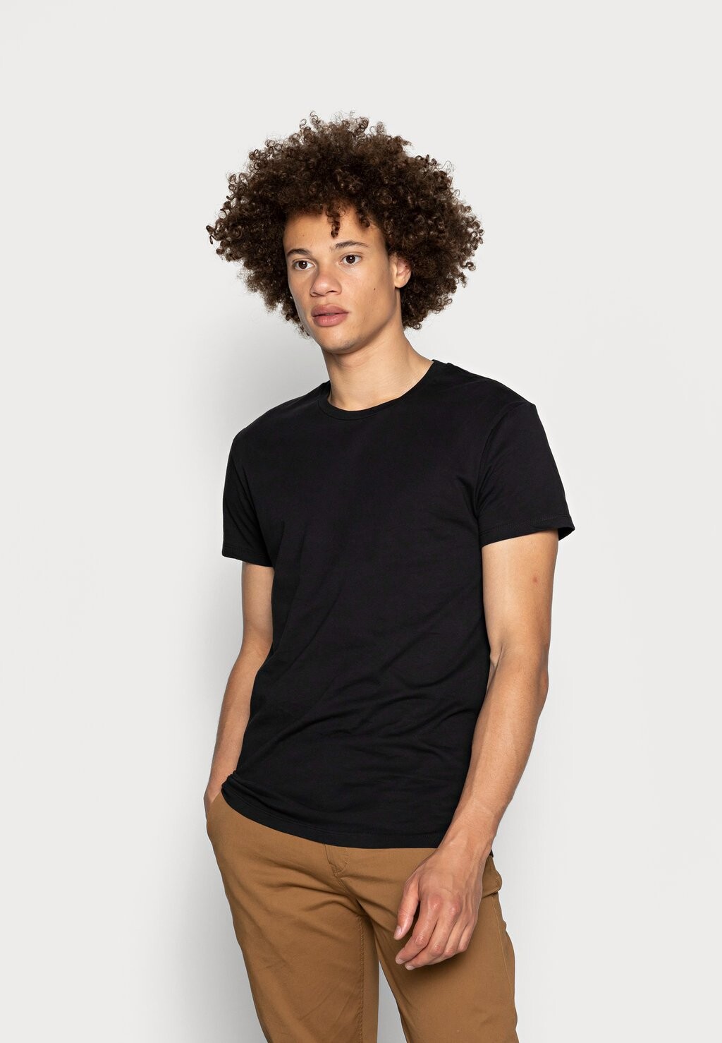 Базовая футболка Kronos Samsøe Samsøe, черный
Базовая футболка Kronos Samsøe Samsøe, черный