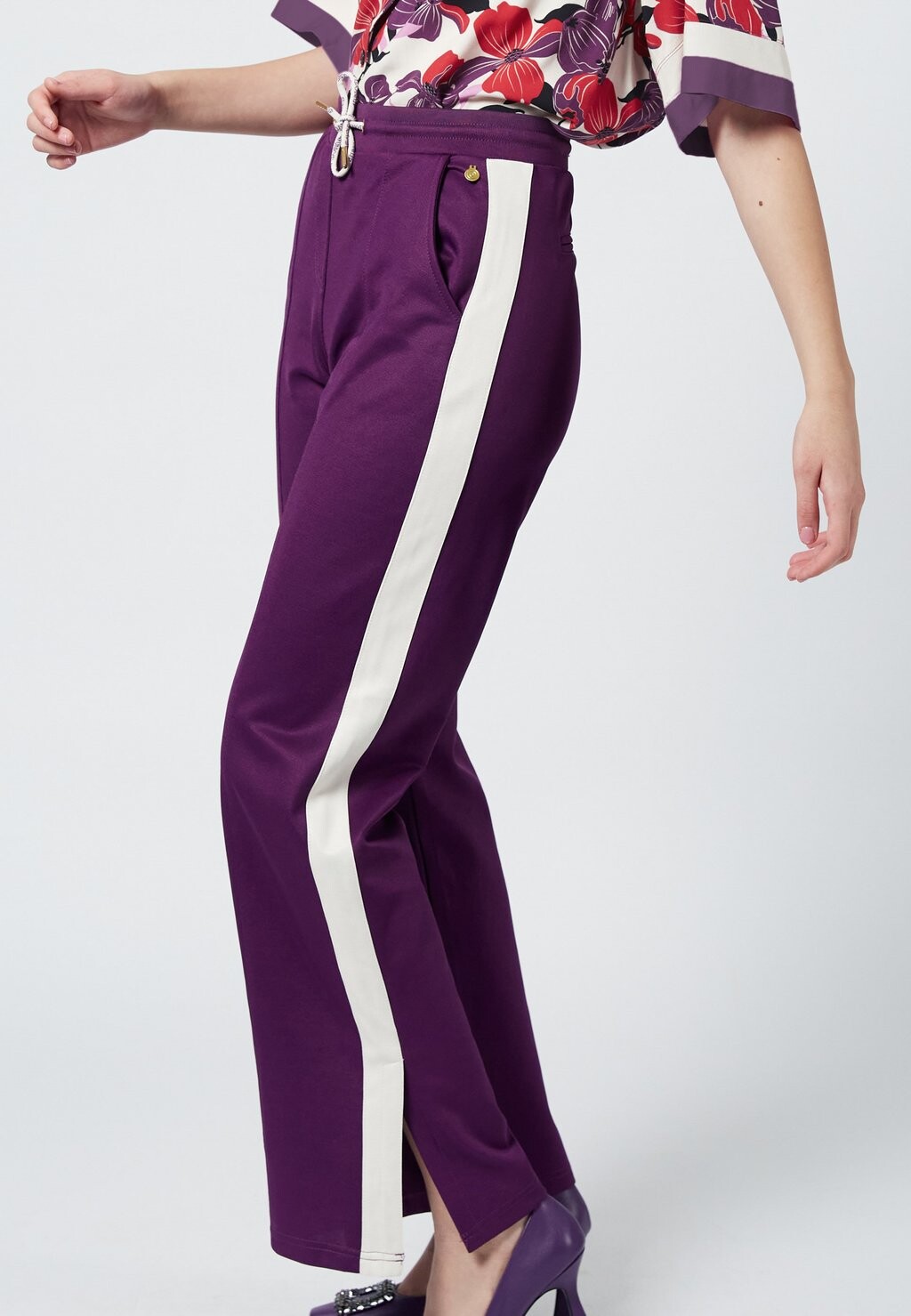 Спортивные брюки MAKE YOUR BODY DANCE 4funkyflavours, темно-фиолетовый
Спортивные брюки MAKE YOUR BODY DANCE 4funkyflavours, темно-фиолетовый