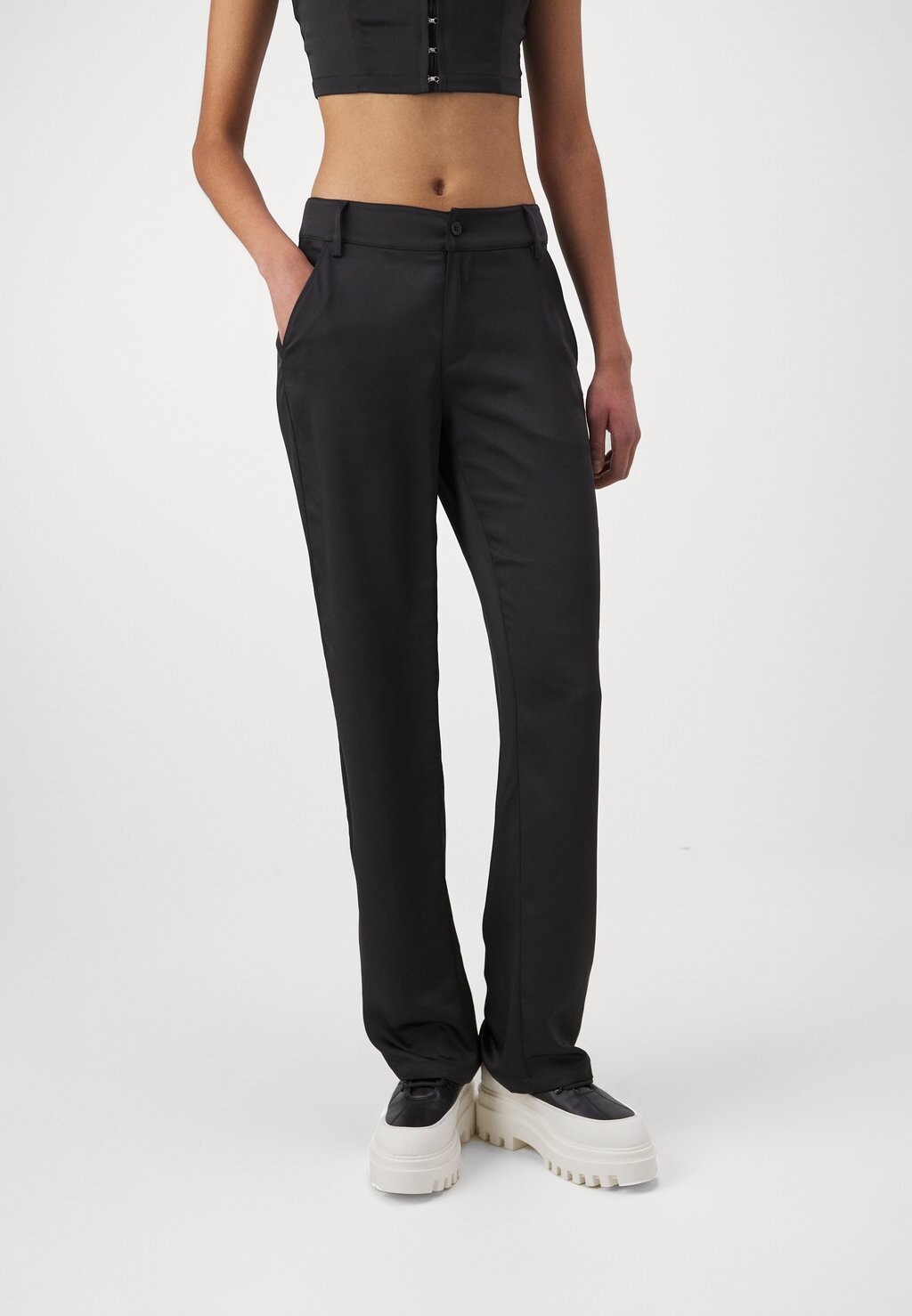 Брюки Exclusive Straight Pant Calvin Klein Jeans, черный 
Брюки Exclusive Straight Pant Calvin Klein Jeans, черный