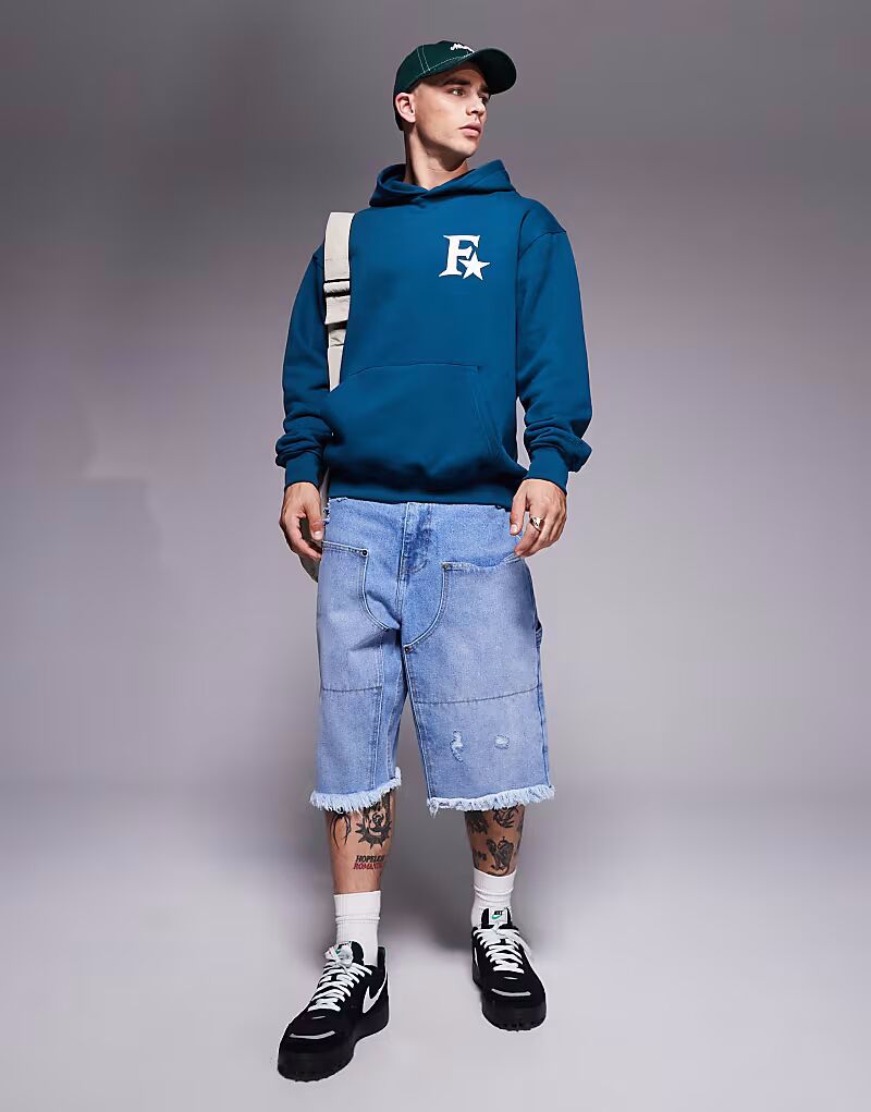 Толстовка с капюшоном Faded Store со звездой и значком 320 г/м² в пыльно-бирюзовом цвете
Толстовка с капюшоном Faded Store со звездой и значком 320 г/м² в пыльно-бирюзовом цвете