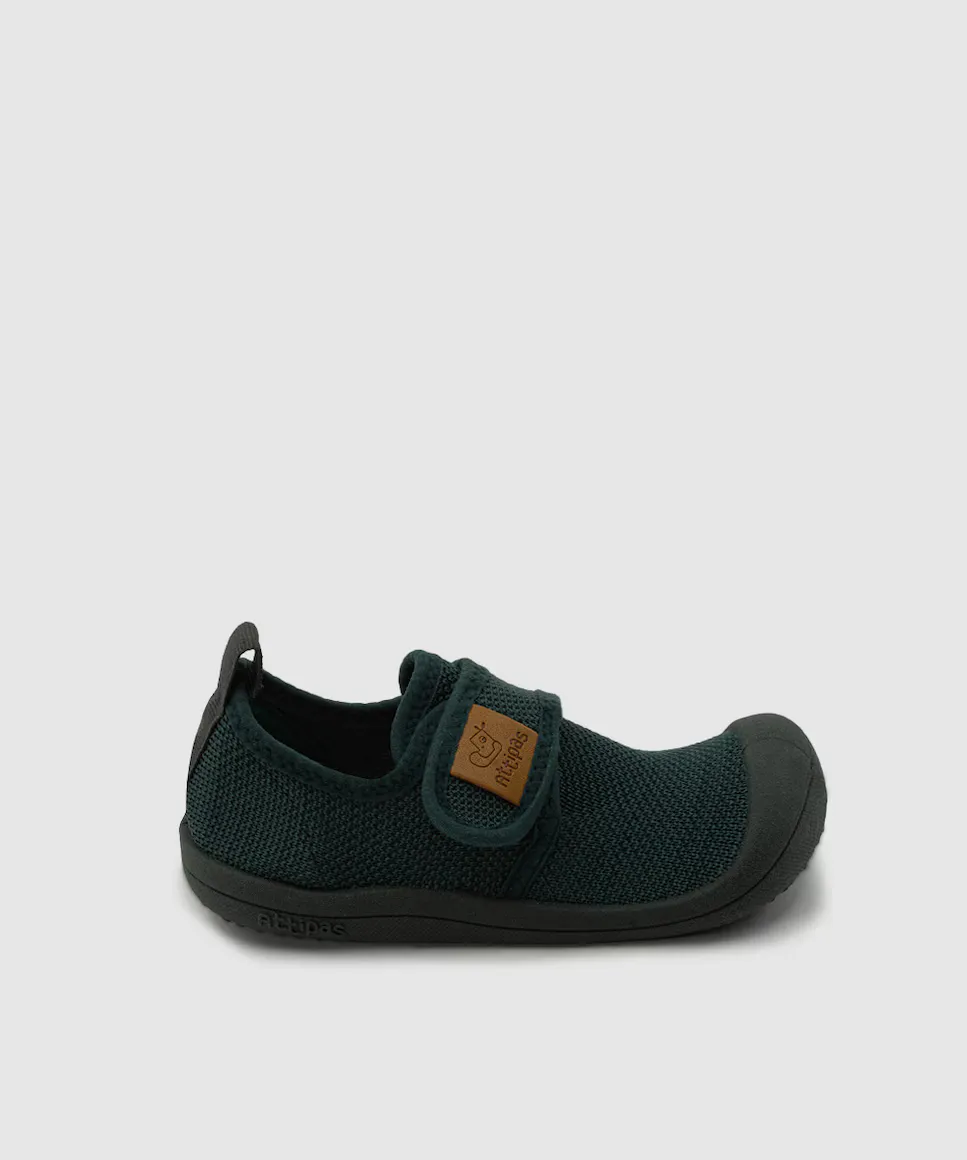 Детская спортивная обувь с клейкой застежкой темно-зеленого цвета Attipas, темно-зеленый
Детская спортивная обувь с клейкой застежкой темно-зеленого цвета Attipas, темно-зеленый