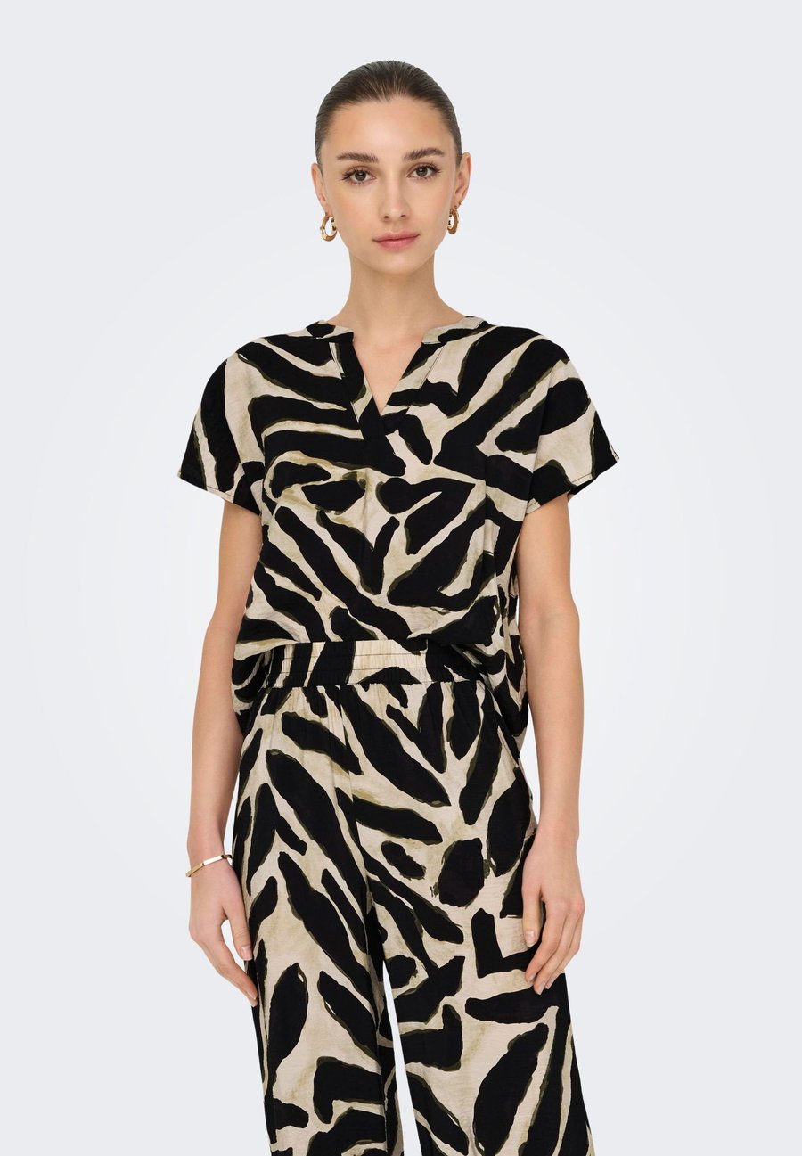 Блуза JDY JDYJASMINE, Tapioca/Black/Black
Блуза JDY JDYJASMINE, Tapioca/Black/Black