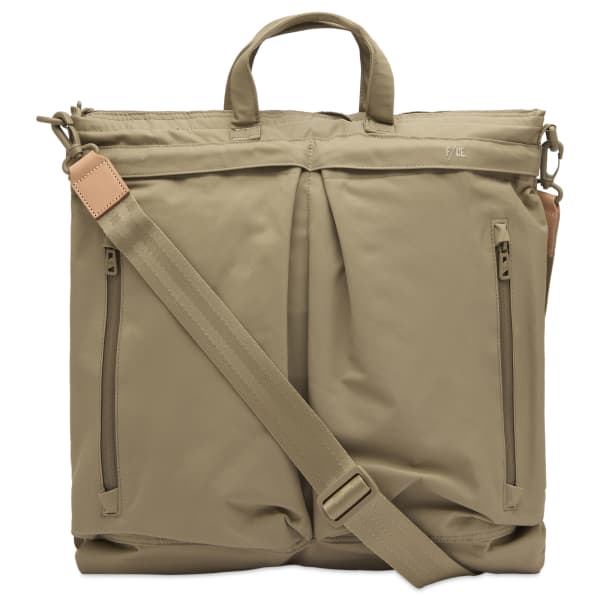 Сумка для шлема из переработанной саржи, трехсекционная F/Ce., sage зеленый
Сумка для шлема из переработанной саржи, трехсекционная F/Ce., sage зеленый