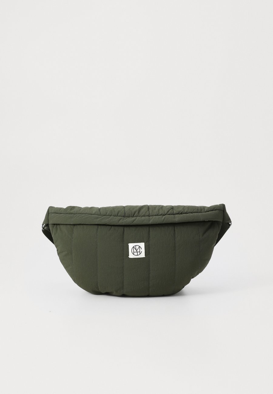 Сумка кросс-боди MSCH Copenhagen ICON BUMBAG KEY, Forest Night/Dark Green
Сумка кросс-боди MSCH Copenhagen ICON BUMBAG KEY, Forest Night/Dark Green