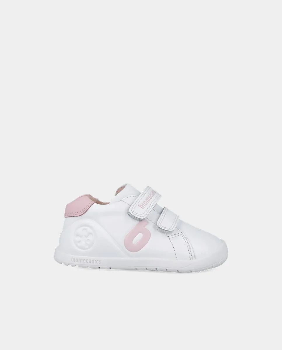 Детские кожаные ботиночки, поддерживающие естественное развитие стопы с двойной застежкой на липучках Biomecanics, розовый
Детские кожаные ботиночки, поддерживающие естественное развитие стопы с двойной застежкой на липучках Biomecanics, розовый