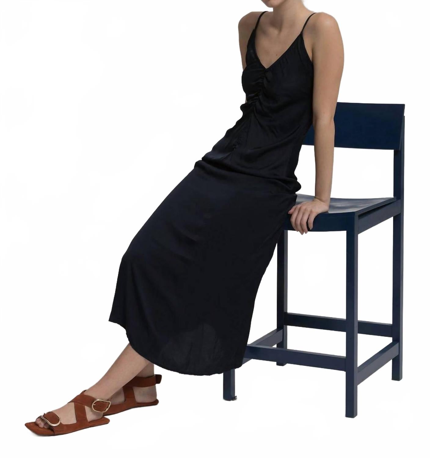 Женское плиссированное платье-комбинация в цвете оникс CALi DREAMiNG, Onyx
Женское плиссированное платье-комбинация в цвете оникс CALi DREAMiNG, Onyx