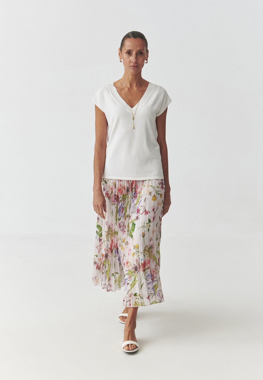 Топ NEZIKI TATUUM, слоновая кость
Топ NEZIKI TATUUM, слоновая кость