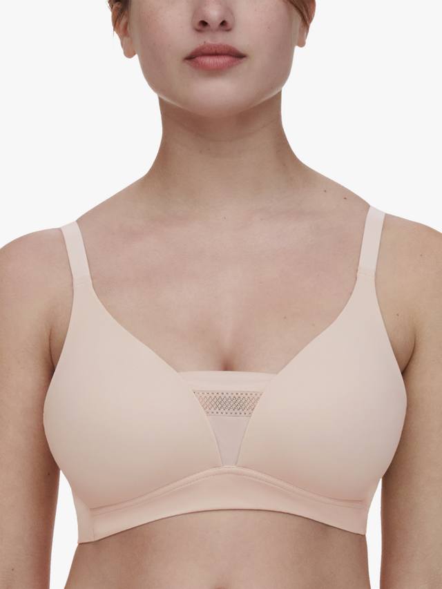 Бюстгальтер-майка Easy Bliss без косточек с мягкой текстурой Chantelle, Golden Beige
Бюстгальтер-майка Easy Bliss без косточек с мягкой текстурой Chantelle, Golden Beige